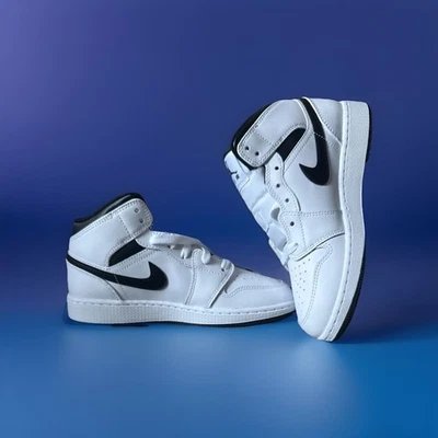 Zapatos para niños grandes Air Jordan 1 Mid (GS) negro-blanco DQ8423-132 talla 5 Foto 1 de 4