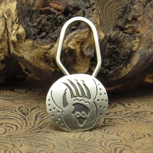 Schlüsselanhänger Bärentatze Design Sterlingsilber Overlay oxidiert - Bild 1 von 4
