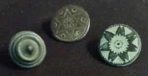 3 SMALL ANTIQUE BUTTON CENTURY XVIII OLD BOUTON BUTTON BOTON SEE MY SHOP CCB38 - Imagen 1 de 1