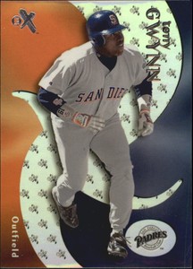 2000 E-X #4 Tony Gwynn 