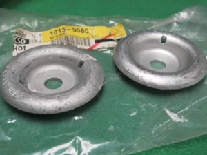 10139080 GM BODY FRAME MOUNT INSULATOR RETAINER 82-88 EL CAMINO MONTE CARLO G/P - Picture 1 of 1