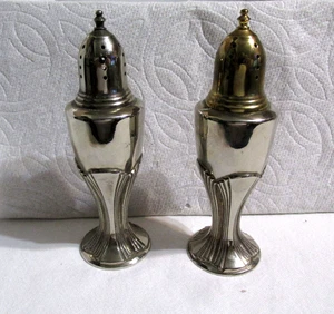 Vintage 1990 Towle Salt and Pepper Shakers - Silver Plate - Picture 1 of 2