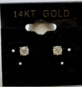 14k Yellow Gold .20ctw Round Cut Diamond Stud Earrings - Picture 1 of 3