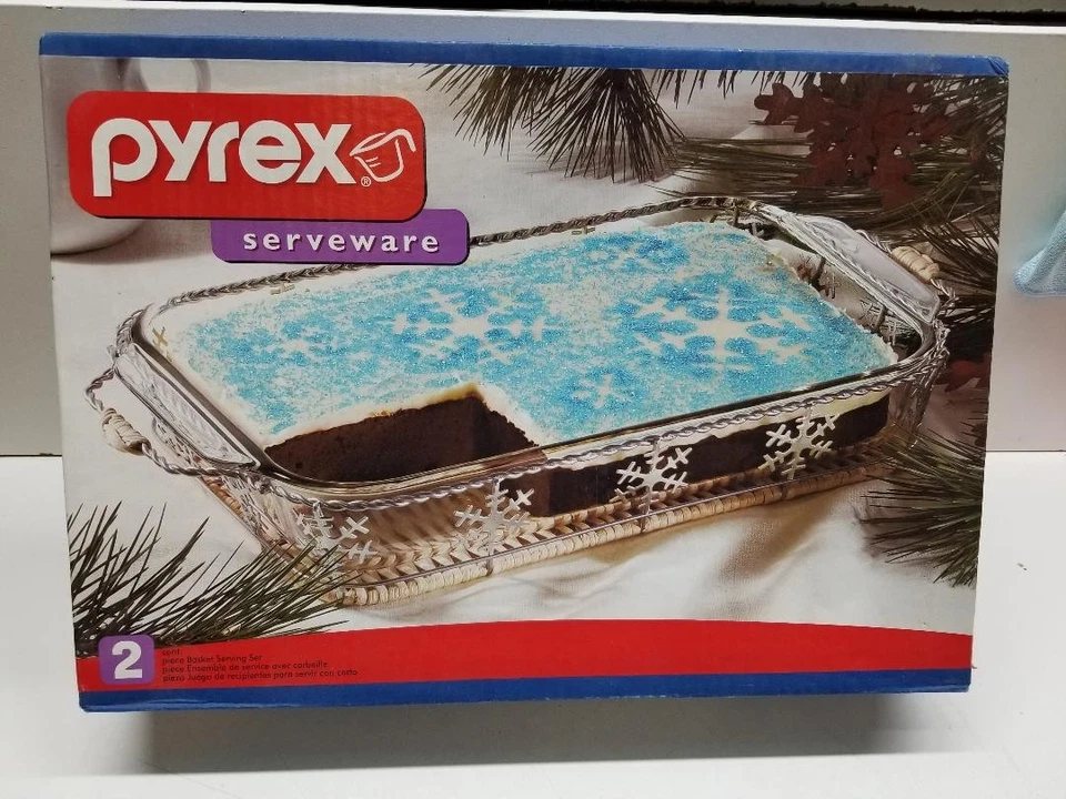 Pyrex Snowflake #1057355 2 Piece Serveware Set Christmas Holiday Bakeware