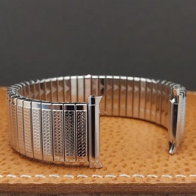 Correa de reloj vintage de 18 mm 19 mm 20 mm JB Champion ancha de acero inoxidable sin usar años 70 Foto 1 de 4