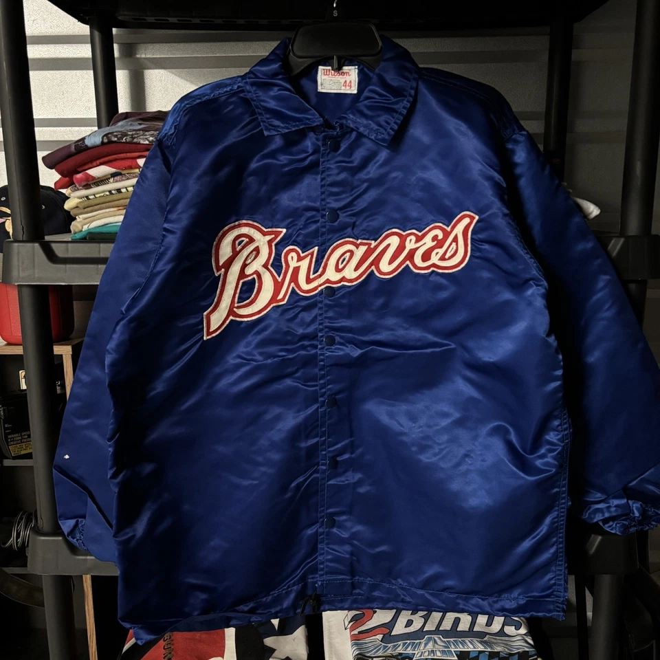 Chaqueta satinada de béisbol ropa deportiva Wilson Atlanta Braves MLB de colección verdadera años 70 44 Foto 1 de 3