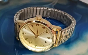 Ladie's Quartz Gold Tone Expandable Band Bracelet Watch FMD 0TT02 1F180 - Picture 1 of 7