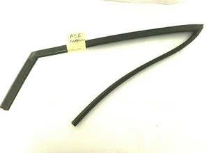 Rover Cabriolet front quarter light window LH  rubber seal CGE10029  - Picture 1 of 1