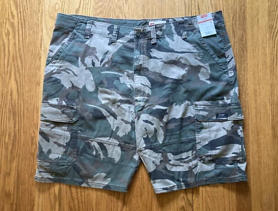 Men's Wrangler Five Star Camouflaged 7 Pocket Cargo Shorts Size 46 NWT - Image 1 of 4