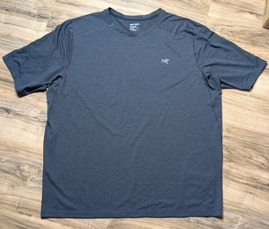 Arcteryx Herren Shirt Kurzarm Rundhals grau sportlich Größe XL - Bild 1 von 4