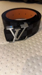 Louis Vuitton Cintura Uomo Marca LV Argento/Nero Grigio - Foto 1 di 12