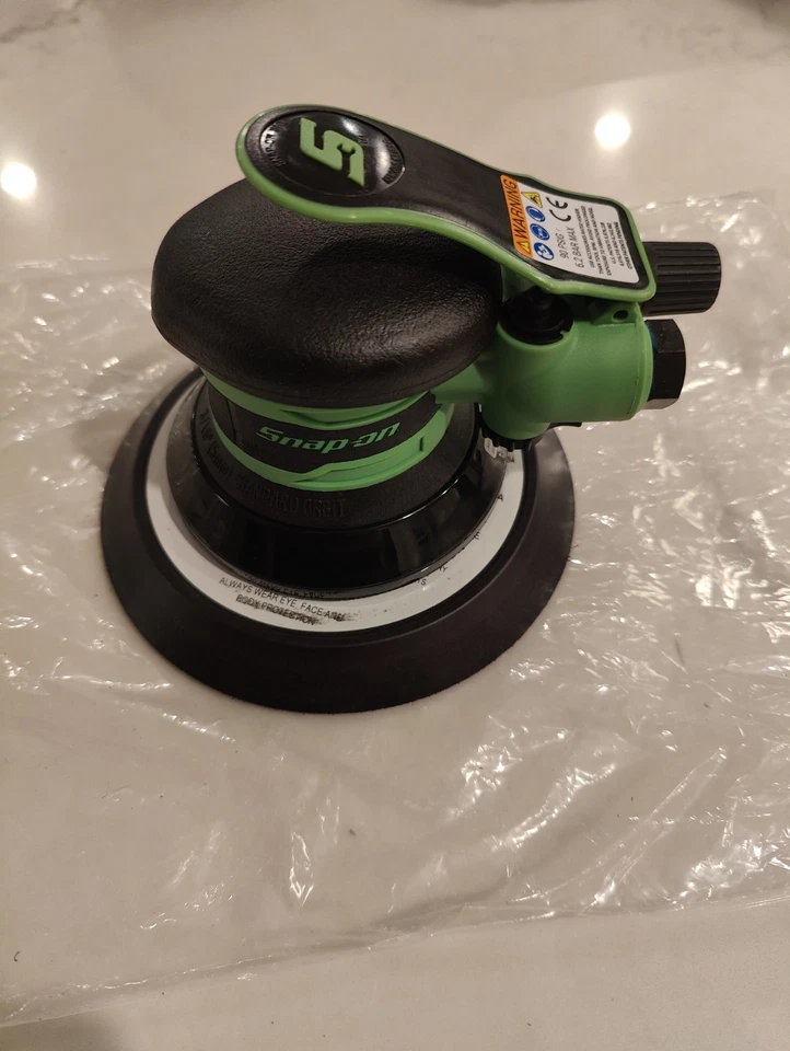 "Nueva lijadora orbital neumática Snap On PSO4625G 6"" con patrón de 3/16"" (verde)" Foto 1 de 2