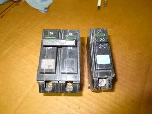 General Electric GE THQB230 30 Amp 2-Pole  Bolt-On Circuit Breaker + 20 A 1 Pole - Picture 1 of 3