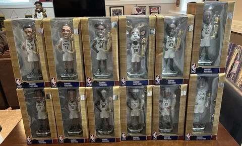 2021 Milwaukee Bucks NBA Champions FoCo Bobblehead Set of 12 (Giannis and More!) Cover