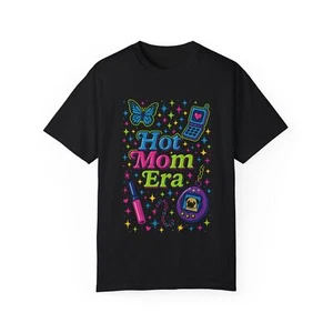 Retro ‘Hot Mom Era’ T-Shirt, mother's day Y2K shirt,  pug shirt, Gift for Mom - Picture 1 of 8
