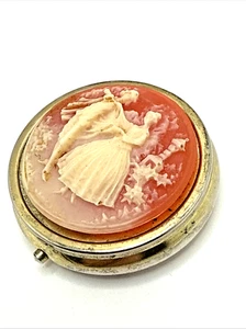 Pastillero camafeo pareja cortejo rosa y blanco vintage tono dorado 2" - Imagen 1 de 14