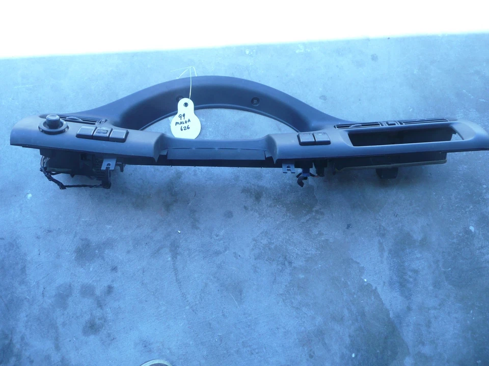 98-99-00-01-02 Mazda 626 Bisel de tablero Velocímetro Panel de ajuste Marrón GD7A-55-421 Foto 1 de 1