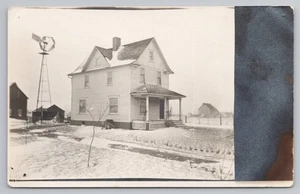 RPPC Bauernhaus mit Windmühle in Winterszene im Mittleren Westen der USA um 1918 Postkarte - Bild 1 von 2