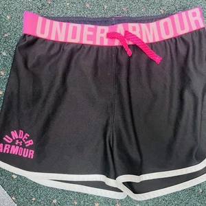 Under Armour girl shorts black neon pink athletic LOOSE sz L Large D3 - Picture 1 of 4