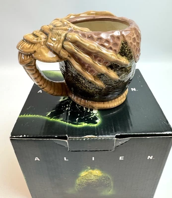 RARE 2017 ThinkGeek Alien Egg Facehugger Coffee Mug 24 oz. Xenomorph Alien Earth - Image 1 of 4