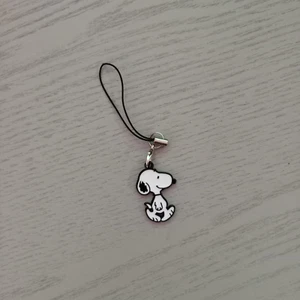Cartoon Snoopy Mobile Accessory Charm Key Ring Free Postage - Picture 1 of 2