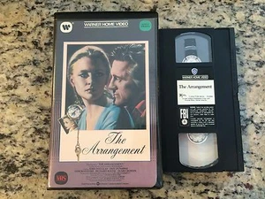 THE ARRANGEMENT RARE CLAMSHELL BIG BOX VHS! NOT ON DVD! 1969 KIRK DOUGLAS DRAMA! - Picture 1 of 2