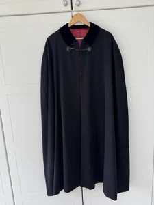 Vintage (60’s/70’s) Black Wool Cloak, Satin Lined, Velvet Collar, Opera Cape - Picture 1 of 7