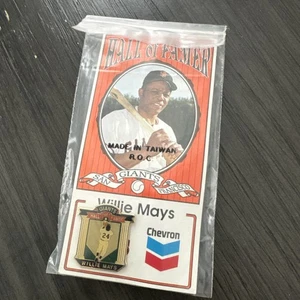 1992 Willie Mays Hall Of Famer San Francisco Giants Chevron Anstecknadel - Bild 1 von 2