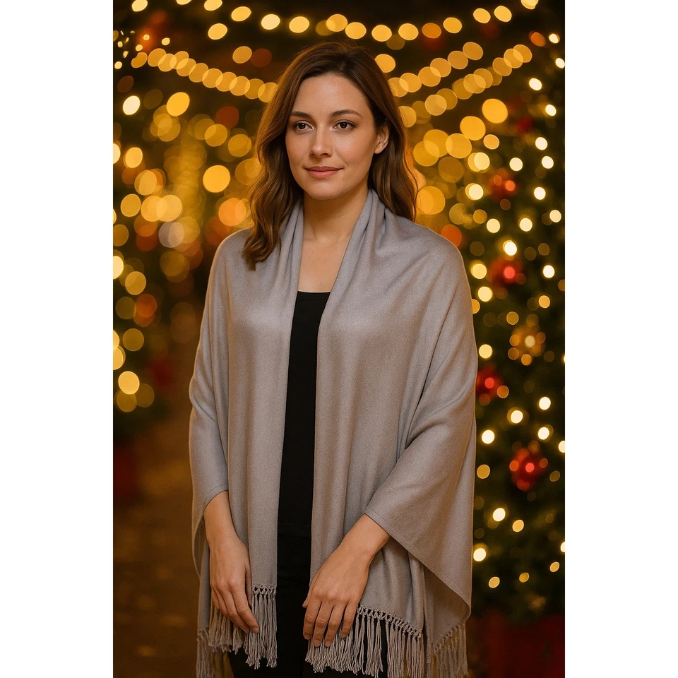 Bufanda envolvente Theodora & Callum gris brillante pashmina con borlas Foto 1 de 4