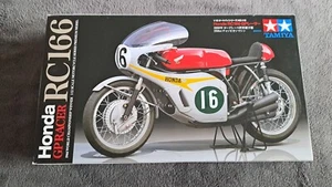 TAMIYA HONDA RC166 GP RACER 1/12 ITEM 14113 NO ITALERI NO PROTAR - Bild 1 von 4
