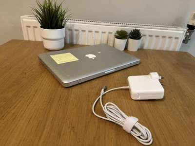 Apple MacBook Pro 13” 2.5GHz i5, 250GB SSD Intel Graphics 4k, Mojave Installed - Image 1 of 4