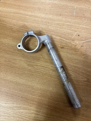 2003 SUZUKI GSXR750 LEFT CLIP ON HANDLE BAR straight - Image 1 of 4