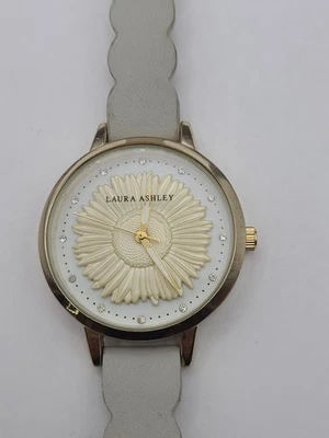 Reloj Laura Ashley Mujer Girasol Esfera Floral Nueva Batería Funcionando Foto 1 de 4