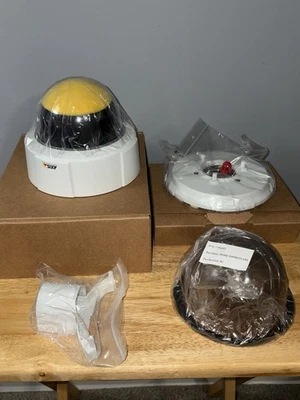 New Sealed AXIS  M5525-E 1080P PTZ Outdoor Network Security Surveillance Camera - Image 1 of 4