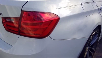 Cuarto de luz trasera de pasajero montado en panel para BMW 320i 609834 12-15 Foto 1 de 4