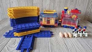 *Vintage* Gear-Style Full Transparent Toy Train Set (Batteries Not Included) - Picture 1 of 15