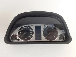 C668 MERCEDES BENZ W245 2006 SPEEDOMETER INSTRUMENT A1695401848 - Picture 1 of 4