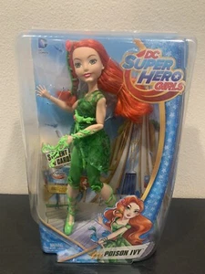 Muñeca de acción Mattel DC Super Hero Girls™ Poison Ivy™ 12 pulgadas DLT67 - Imagen 1 de 7
