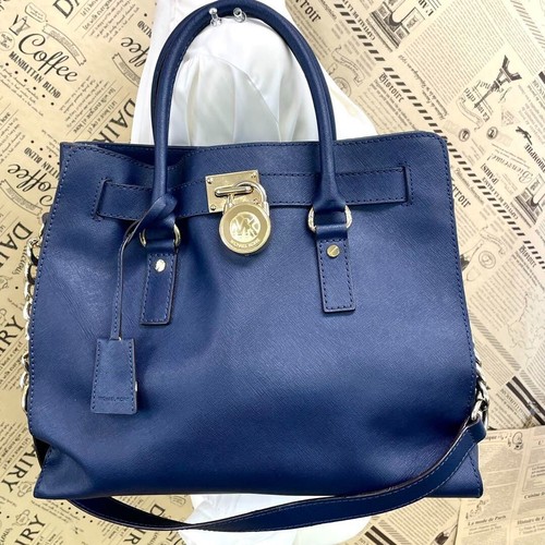 Borsa a mano Michael Kors in pelle marina FS437 tote bag tracolla lucchetto formale
