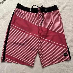 Pantaloncini Hurley Board taglia 34 rosa scuro, righe bianche e nere - Foto 1 di 9