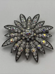 Vintage Joan Rivers Starburst Flower Brooch Silver Clear Crystals - Picture 1 of 7