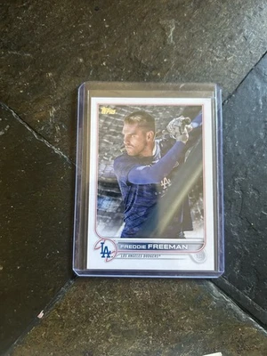 2022 TOPPS UPDATE SSP #US330 FREDDIE FREEMAN - Image 1 of 2