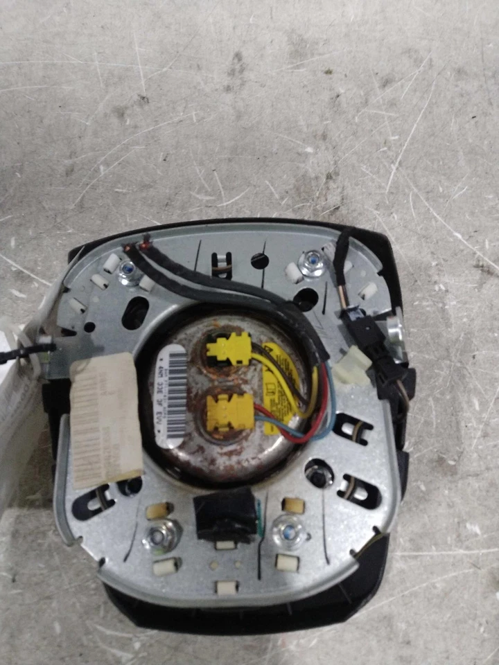 2013 Chrysler 200 Steering Wheel Air Bag - Used, 66K Miles, OEM Part 366495 - Imagem 1 de 4