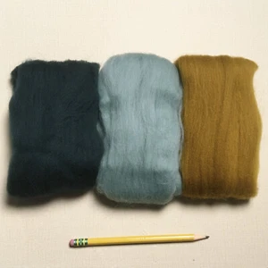 M01928 MOREZMORE Wool for Needle Felting 3 Color Pack DARK GREEN GREY BLUE OLIVE - Picture 1 of 1