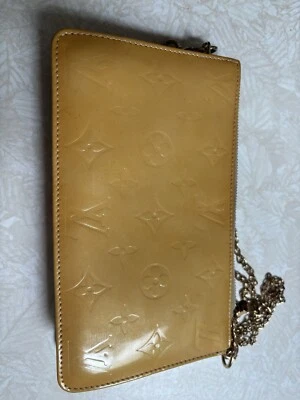Louis Vuitton Pochette casi nuevo monograma Vernis Foto 1 de 4