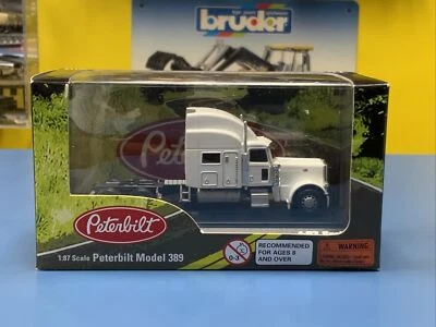 Norscot Peterbilt Model 389 (White) #61106 New - Image 1 of 4