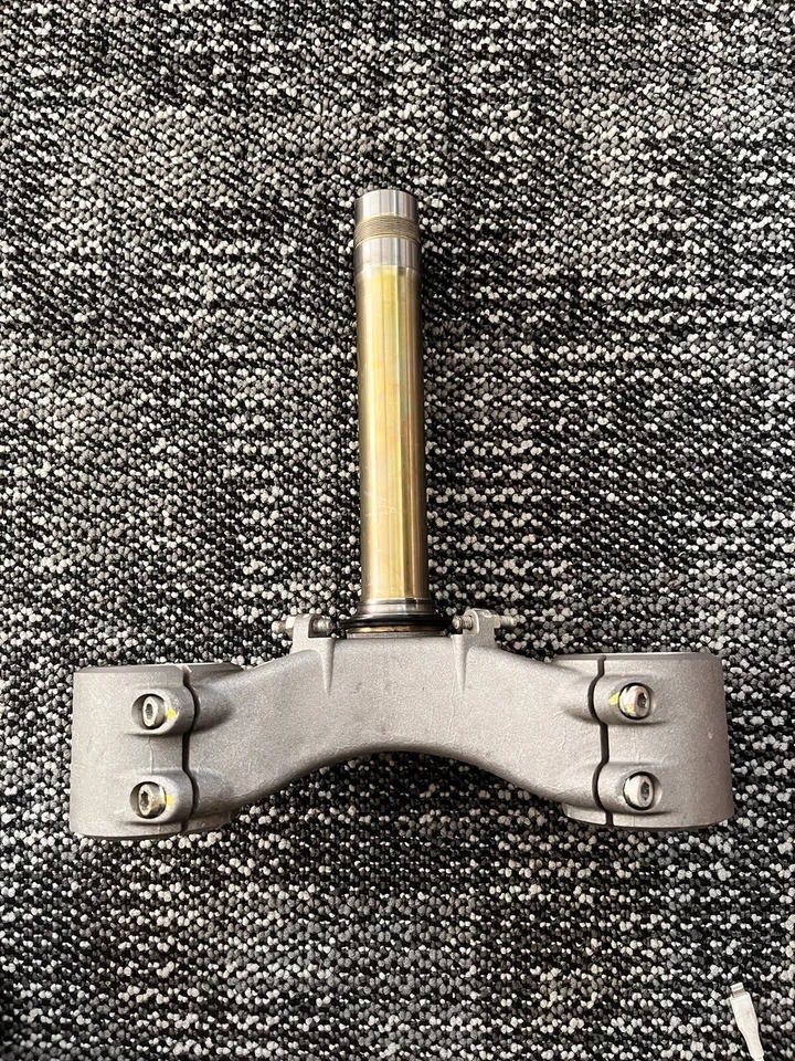 Ducati 1198S 1098S 1098R Lower Triple Clamp 56mm Great Condition Foto 1 de 4