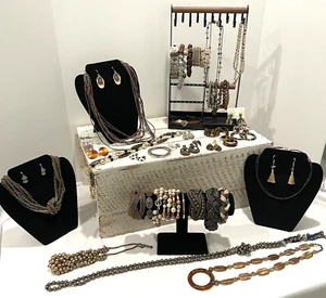 Vintage To Now Bronze Brown Gold Toned Jewelry Lot 43 Pieces 3 lbs - Picture 1 of 16