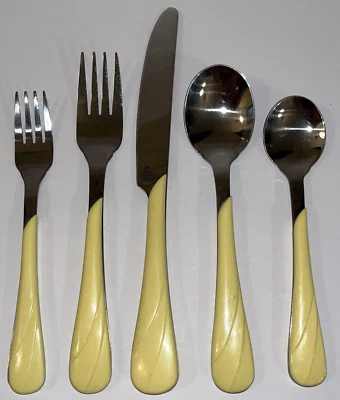 Cubiertos Fiestaware Swirl de colección amarillo claro 5 piezas ajuste de lugar artículos de fiesta Foto 1 de 4
