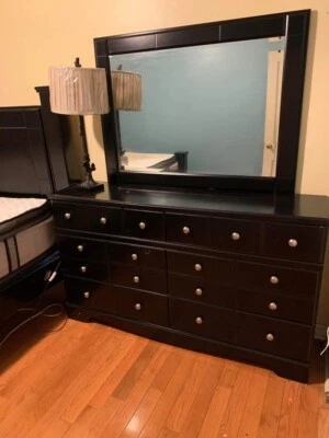 cama king con tocador Foto 1 de 2